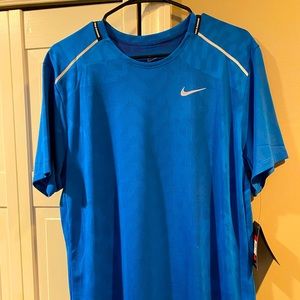 Nike tech knit large dri-fit shirt